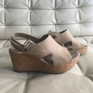 clarks annadel ivory wedge sandal